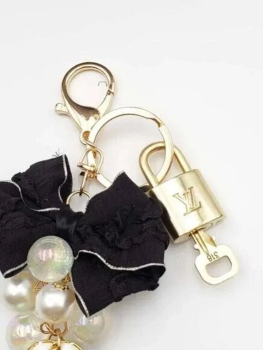 LV Gold Padlock Authentic 🔑 Luxury Bag Charm w/ Unbranded Flower Keychain